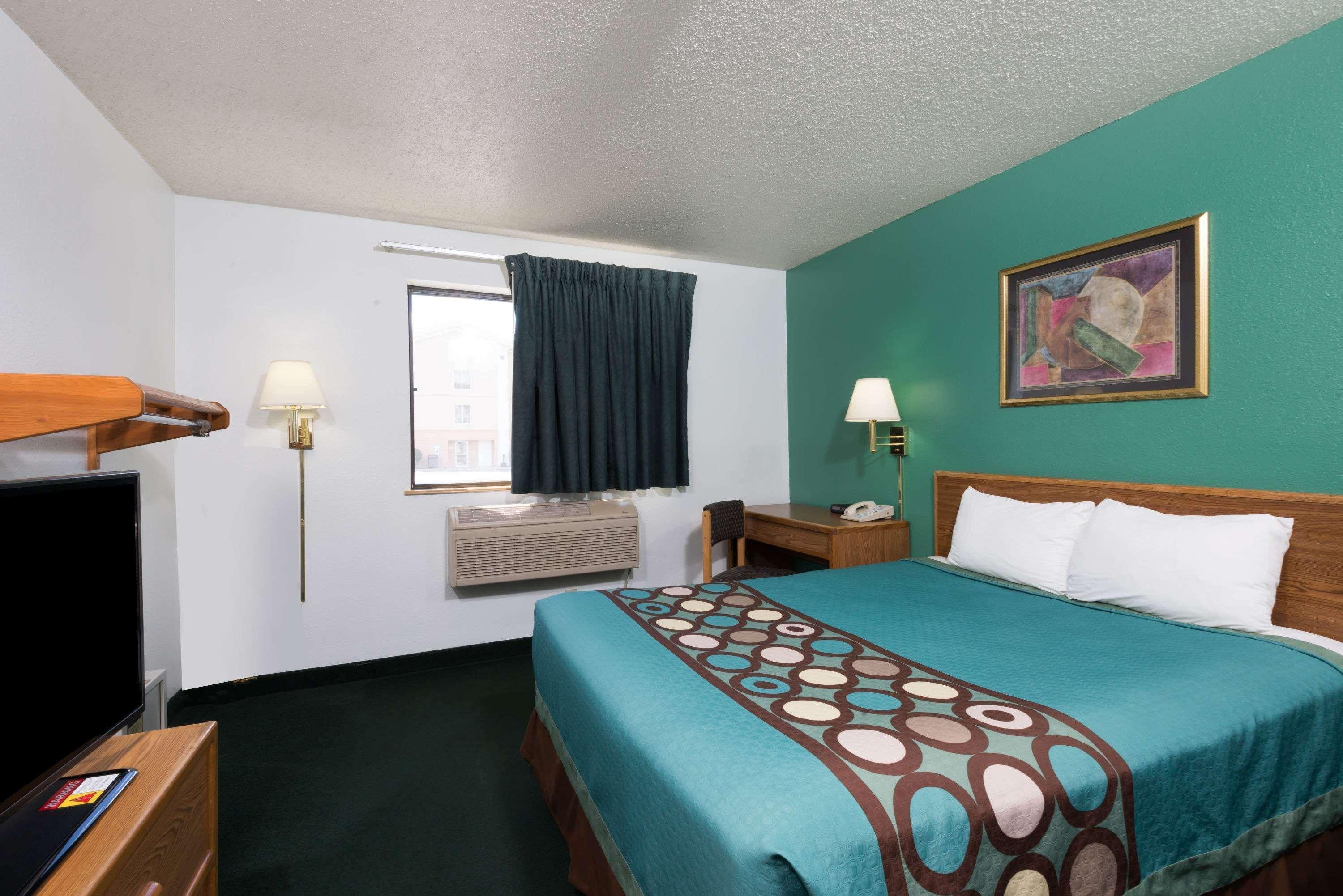 Super 8 By Wyndham New Stanton Hotel Exterior foto