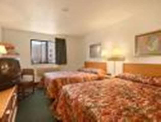 Super 8 By Wyndham New Stanton Hotel Quarto foto